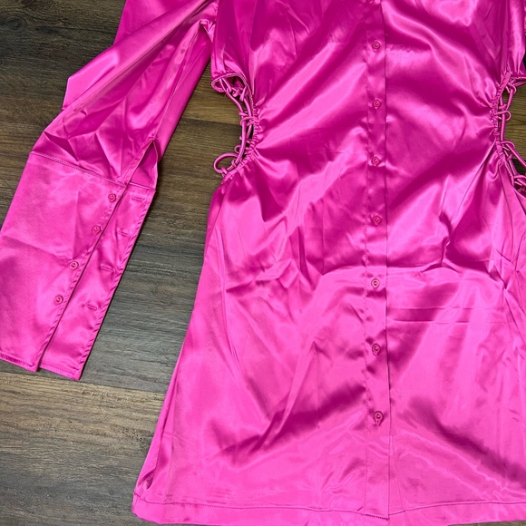 Fuchsia pink plus size dress with tie up strings on the side. - Picture 4 of 6